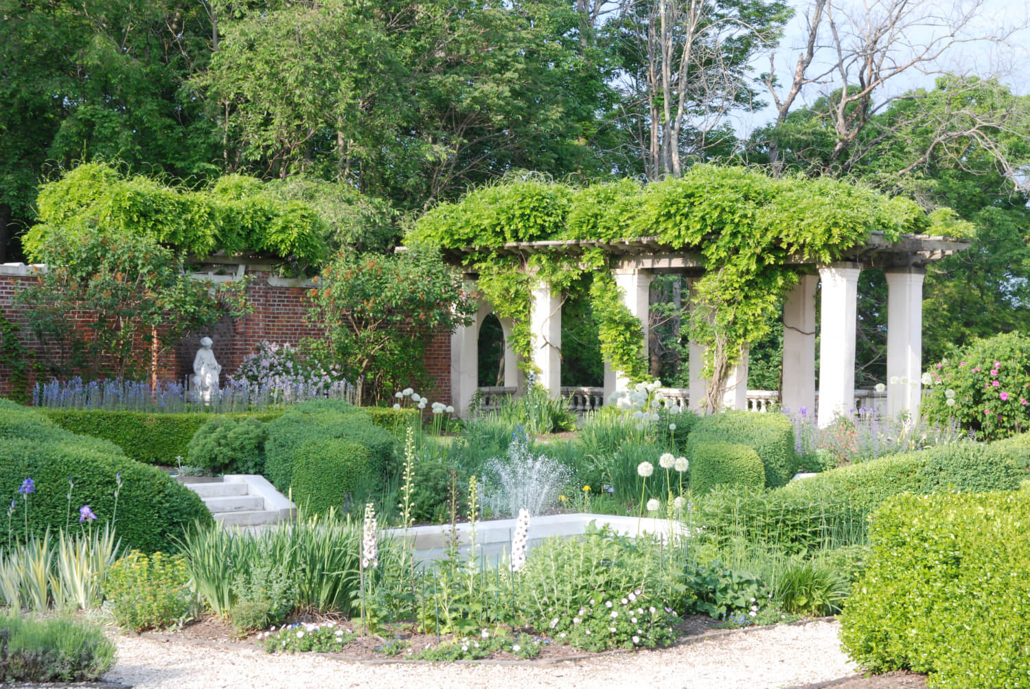 Charlotte Garden Club presents Gardens of the Hudson Valley The